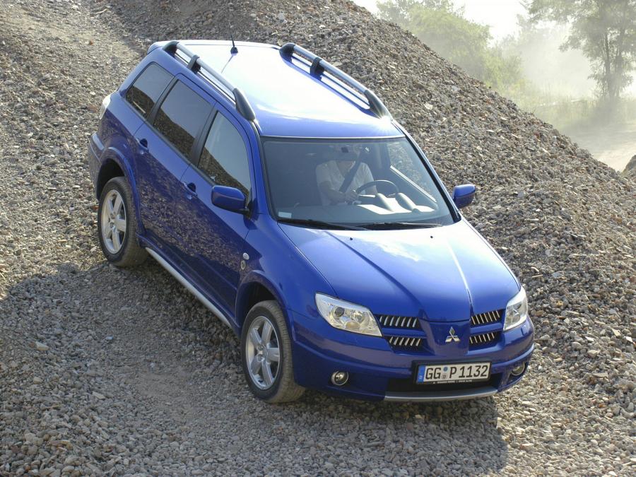  Mitsubishi Outlander Dakar 2005 года  (фото 4 из 10)